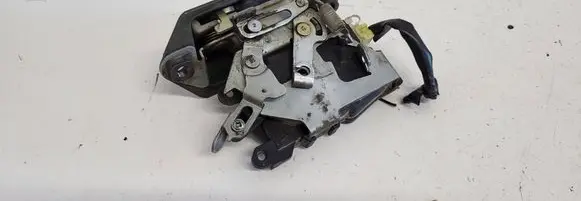 Subaru Forester SG Tailgate/trunk/boot lock/catch/latch 