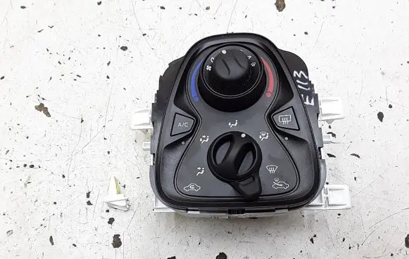 Citroen C1 Climate control unit 55900YV030