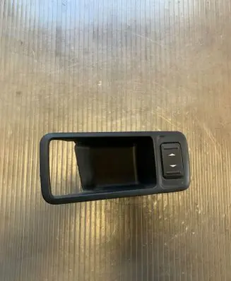 Ford Kuga I Electric window control switch 3M51226A37