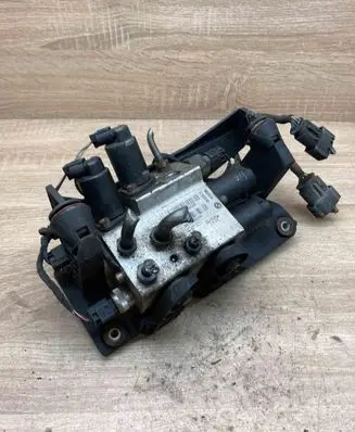 BMW 5 E60 E61 Active stabilizer control/valve assembly 6760840 0067H