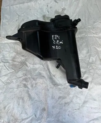BMW 3 E92 E93 Coolant expansion tank/reservoir 17137640514 7640514
