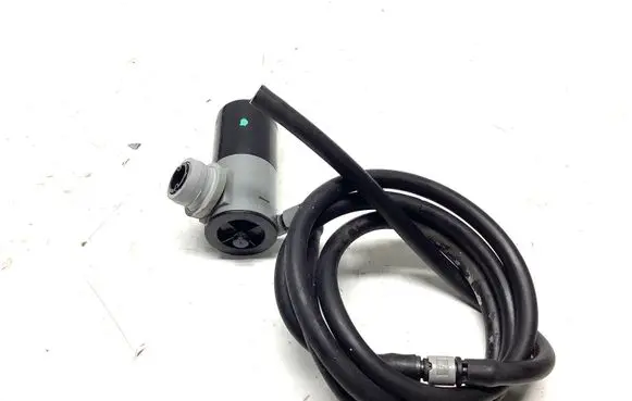 Nissan Navara D23 Headlight washer pump 1021224