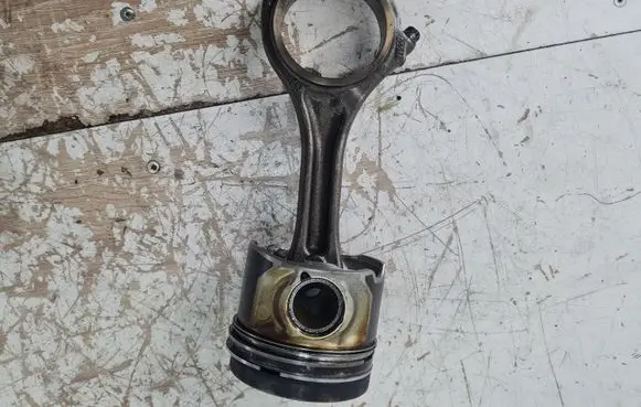 Audi A6 S6 C6 4F Piston with connecting rod 059AA