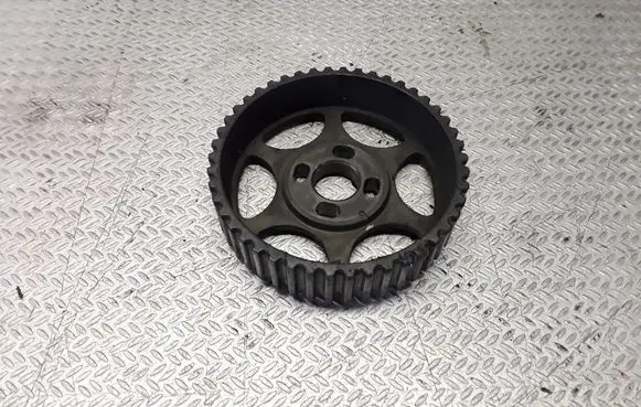 Volvo V70 Camshaft pulley/ VANOS 8631554