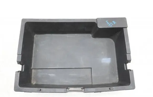 Lexus CT 200H Glove box 6499376010