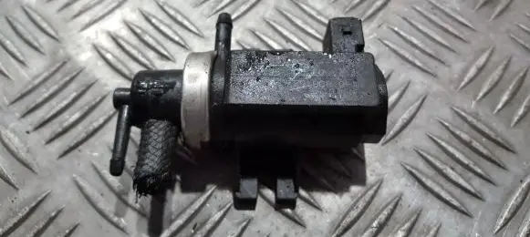 Volkswagen Golf IV Turbo solenoid valve 1h0906627