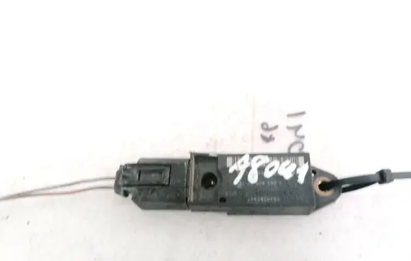 Mercedes-Benz CLS C219 Tire pressure sensor A0028202726 00402625A1