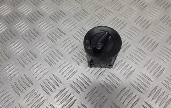 Skoda Octavia Mk1 (1U) Light switch 3B0941531C