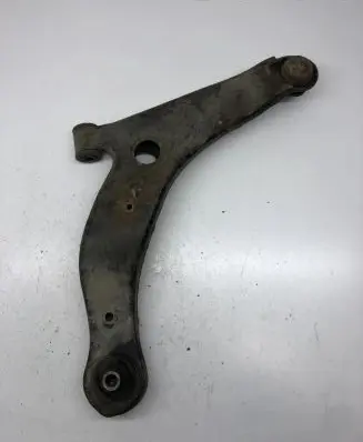 Mitsubishi Grandis Front lower control arm/wishbone