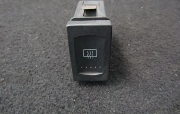 Volkswagen PASSAT B5 Windscreen/window heater switch 3b0959621c