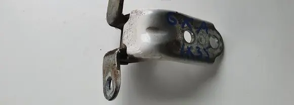 Hyundai ix35 Rear door lower hinge