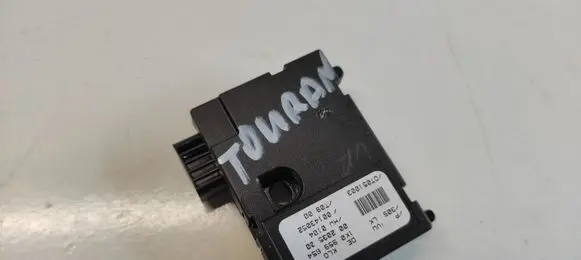 Volkswagen Touran I Steering angle sensor 1K0959654 00203500 HW0104