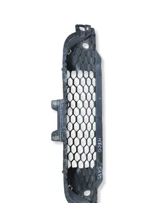 Iveco Daily 6th gen Front bumper lower grill 5801529764