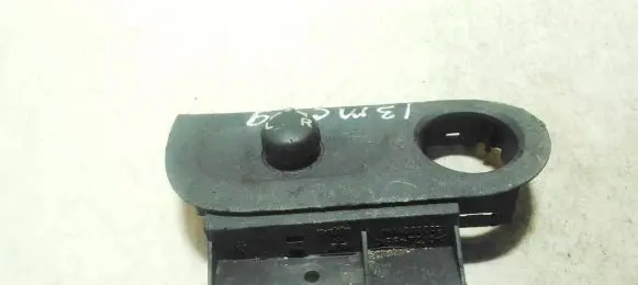 Mitsubishi Colt Wing mirror switch MN148892