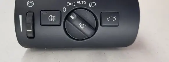 Volvo V40 Light switch 30739424