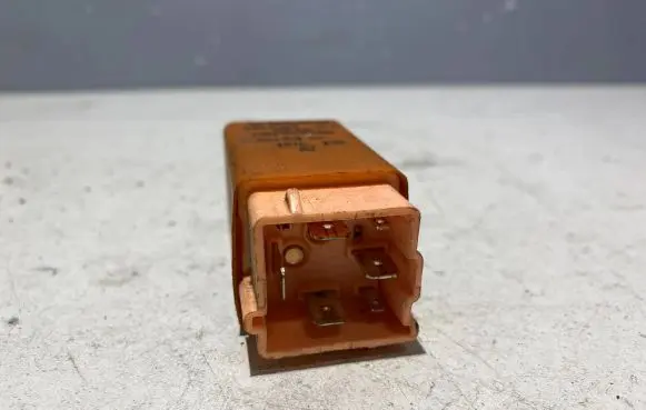 Volvo S70 V70 V70 XC Other relay 6806345 85151310 18763