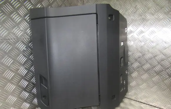 Audi RS Q3 Parcel shelf 83B857035B