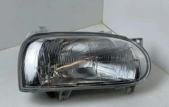 Volkswagen Golf III Headlight/headlamp 084411111R
