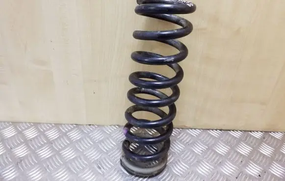 Nissan Navara D40 Front coil spring