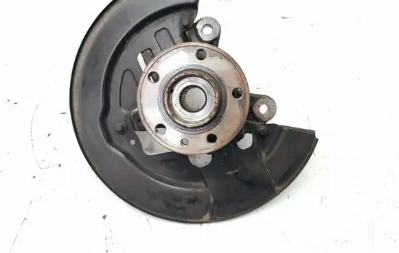 Volvo XC60 Front wheel hub 7G913K170M