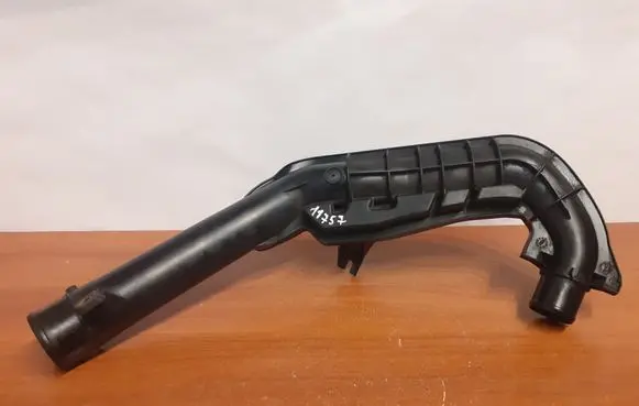 Ford Mondeo Mk III Intercooler hose/pipe 6G916K683A 11757