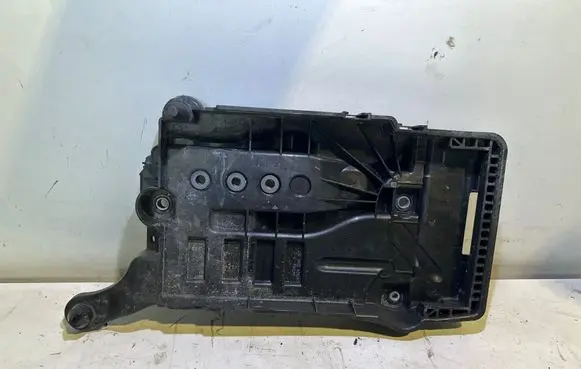 Audi A1 Battery box tray 2Q0915331