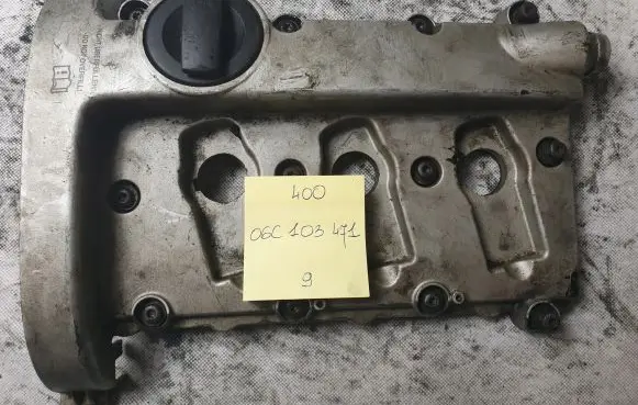 Audi A6 S6 C5 4B Rocker cam cover 06C103471
