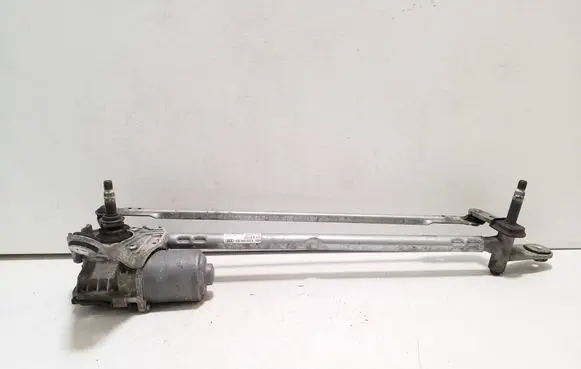 Audi Q3 F3 Front wiper linkage and motor 83C955023B 339702200X 20220413