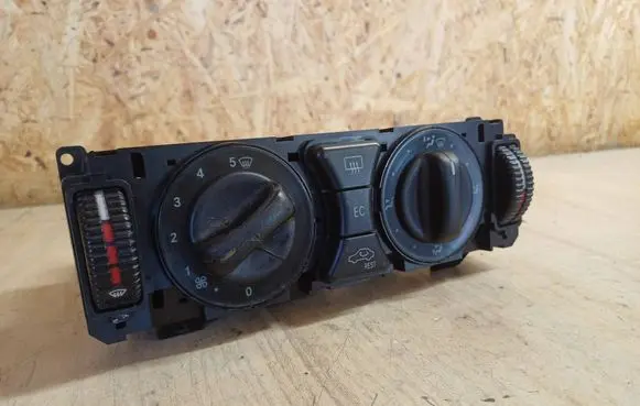 Mercedes-Benz E W210 Climate control unit 9140010371 2108303185