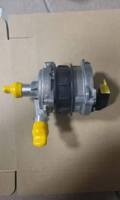 Porsche Taycan 9J1 Water pump 9J1965567A