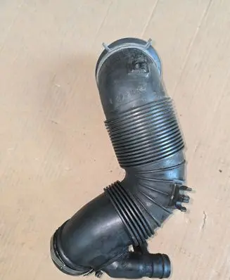 Volkswagen Touran I Air intake hose/pipe 3C0129654Q 446197