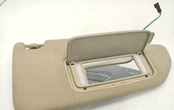 Volvo V70 Sun visor 131704422