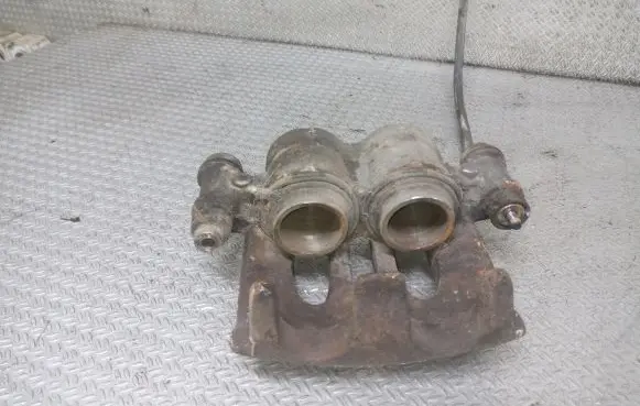 Mercedes-Benz Sprinter W906 Front brake caliper