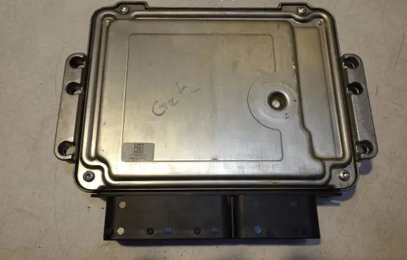 Hyundai Getz Engine control unit/module 391032A511 0281013141