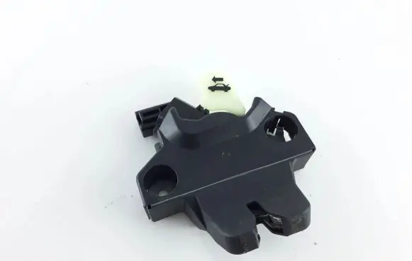 Tesla Model 3 Tailgate/trunk/boot lock/catch/latch 109230800E