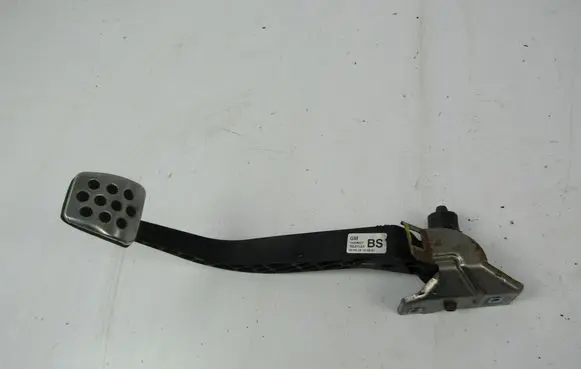 Opel Zafira B Clutch pedal 13208427