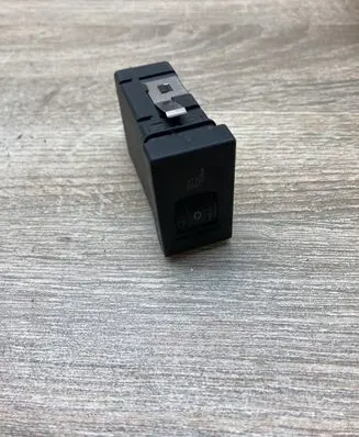 Volkswagen PASSAT B5 Seat heating switch 3B0963563C