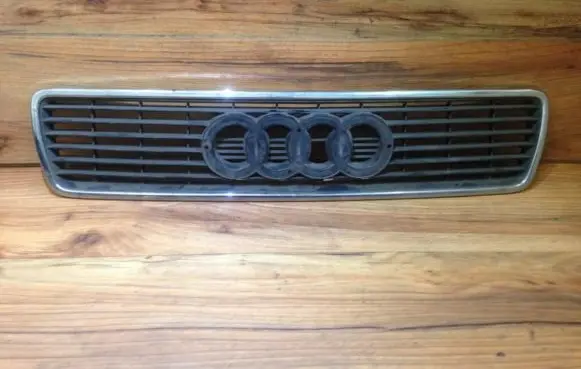 Audi A4 S4 B5 8D Front grill 8d0853651g