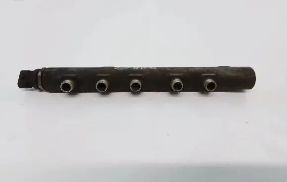 Opel Zafira B Fuel main line pipe 55197370