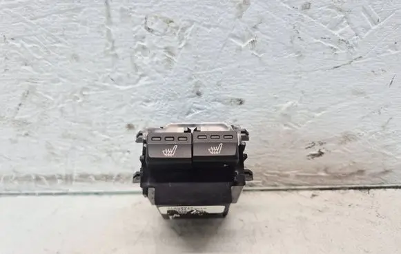 Volvo V70 Seat heating switch 31288012