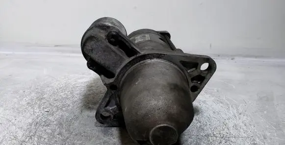 Subaru Forester SH Starter motor 23300AA620 M002T89071