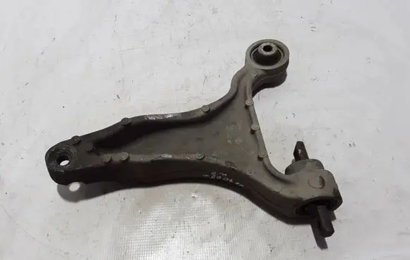 Volvo XC70 Front lower control arm/wishbone 30635231