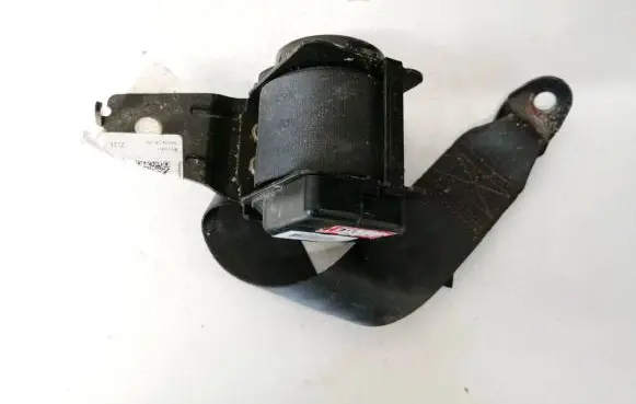 Hyundai Sonata Rear seatbelt E11041207