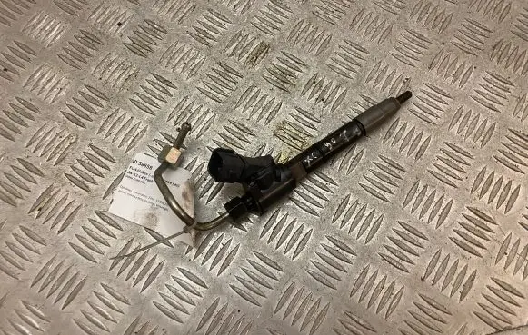 Volvo XC90 Fuel injector 31452114