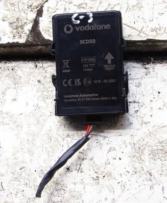 Peugeot 3008 II Fuel pump relay 4C2255UAC