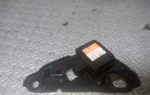 Toyota Prius (XW20) Airbag deployment crash/impact sensor 8917447040 2521000160