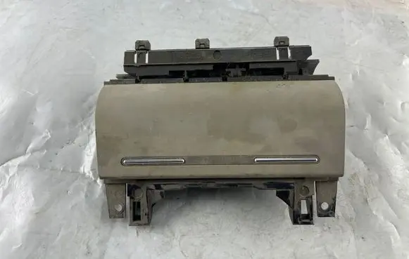 Audi A4 S4 B7 8E 8H Ashtray (front) 8E0857951 8E0857951H