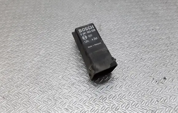 Peugeot Boxer Glow plug pre-heat relay 0281003039