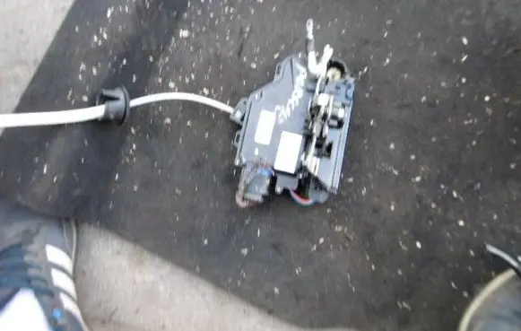 Porsche Boxster 987 Front door lock 3D1837015