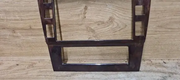 Skoda Superb B5 (3U) Radio/GPS head unit trim 3U0858069H